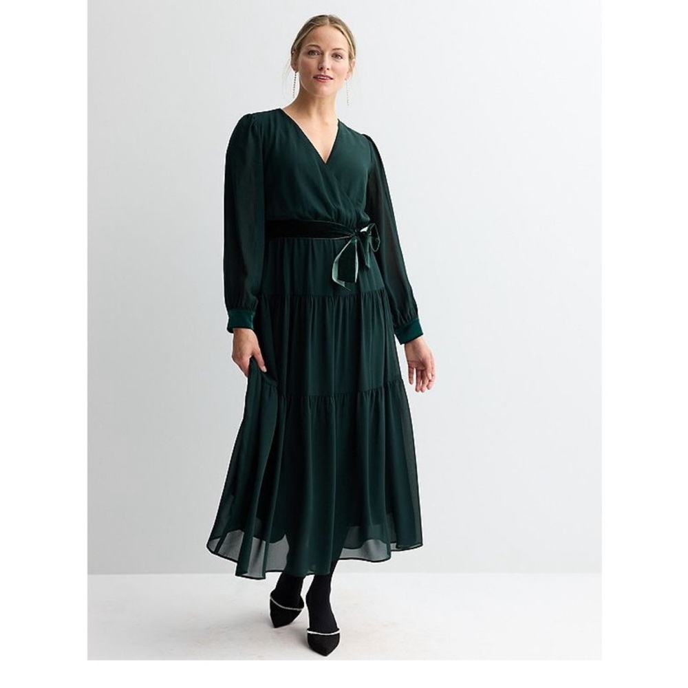 Signature by Robbie Bee Dark Green Maxi Dress